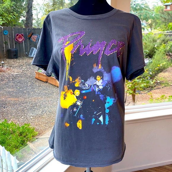 torrid Tops - Torrid Prince sequin crew T-shirt 💜